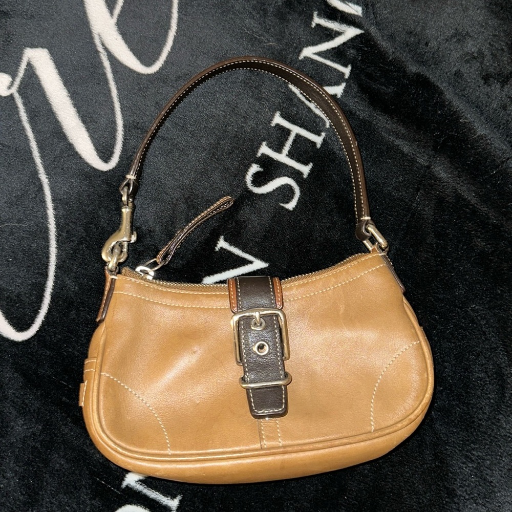 Coach Hamptons Leather Buckle Bag